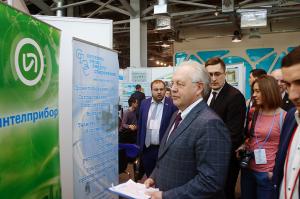 Как и ранее, вместе с Форумом проходила масштабная выставка, демонстрирующая достижения новосибирских ученых, разработчиков, производителей, изобретателей.