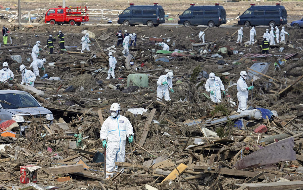 Последствия цунами 2011 года в Японии.