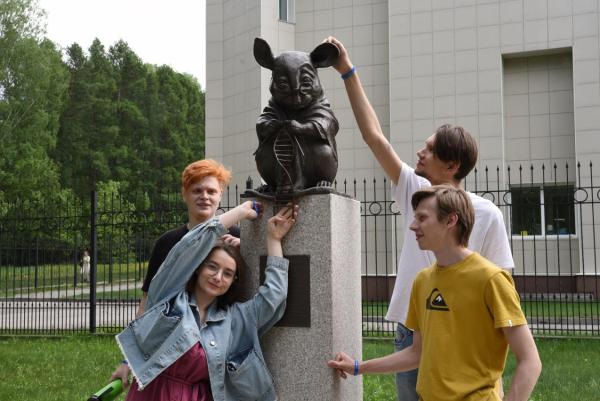 Очередное заседание Клуба межнаучных контактов Сибирского отделения РАН было посвящено научному туризму