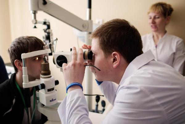 Сибирские ученые предложили новый вид лечения роговицы глаза