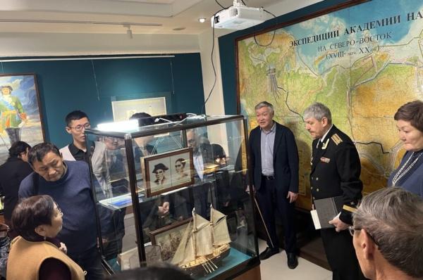 В Якутске прошел круглый стол, посвященный трем столпам российской истории на Дальнем Востоке