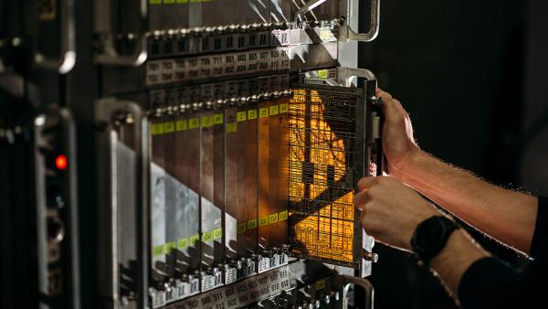 До лета НГУ запустит пилотный кластер суперкомпьютерного центра «Лаврентьев»