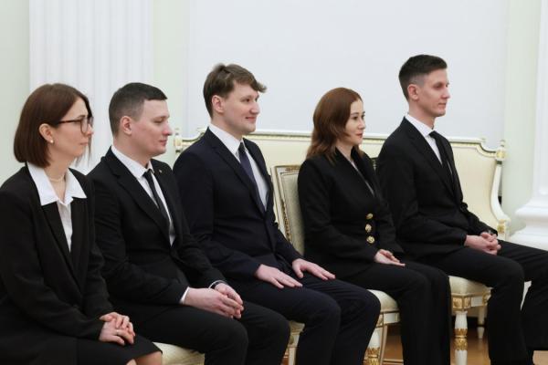 За какие достижения молодые ученые получили премию президента России