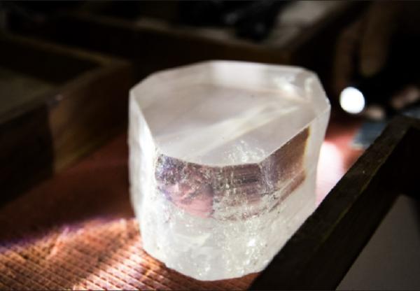 Сибирские ученые выращивают кристаллы для поиска темной материи