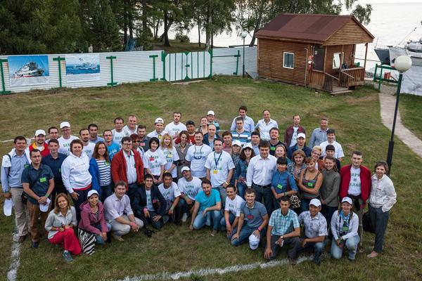 Рабочая группа ФАНО России по взаимодействию с молодыми учеными провела расширенную выездную сессию на Байкале