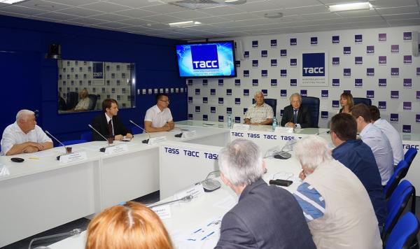 Теперь дело за политиками и бизнесом, утверждают участники круглого стола, прошедшего в пресс-центре «ТАСС-Сибирь»