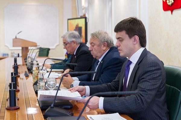 Руководство ФАНО собрало директоров подведомственных учреждений Центрального региона России, чтобы подвести итоги 2014 года