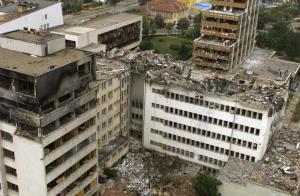 Действия войск НАТО в Югославии наглядно показали, что целенаправленное уничтожение инженерной инфраструктуры и крупных генерирующих объектов автоматически вгоняет страну в «каменный век»
