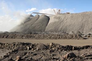 Добыча редкоземельных металлов обычно сопряжена с большим ущербом для окружающей среды