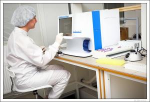 Полуавтоматический гематологический анализатор для исследования образцов крови животных