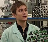 Сибирские физики научились управлять свойствами поверхности кремния