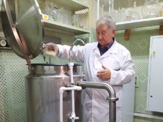 Собственную технологию глубокой переработки зерна представили в ИХТТМ СО РАН