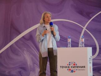 Новый просветительский проект «Точка.Логия» открылся лекцией про принципы самоорганизации в мире животных