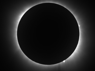 Ученый НГУ наблюдал полное солнечное затмение в штате Индиана