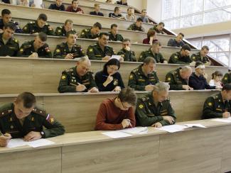 27 октября новосибирцы активно поддержали международную акцию Географический диктант